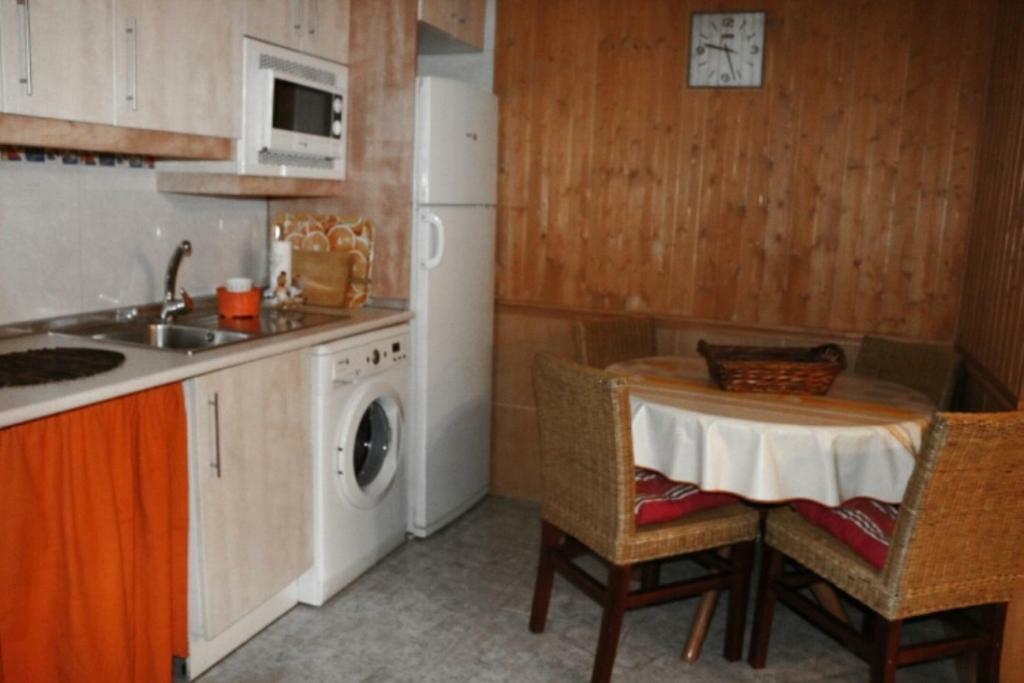 Casa Rural Los 2 Yugos Navaluenga Exteriör bild